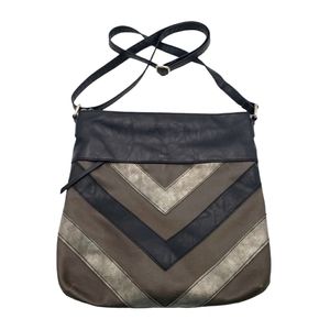 Relic Sophie Chevron Boho Crossbody Bag Contemporary Black Grey Silver Vegan